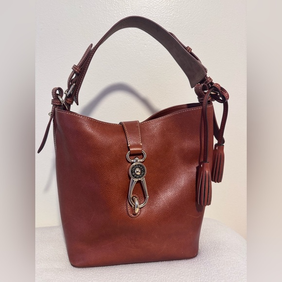 Dooney & Bourke Handbags - Dooney & Bourke Florentine Lily Bucket shoulder bag caramel/natural brown